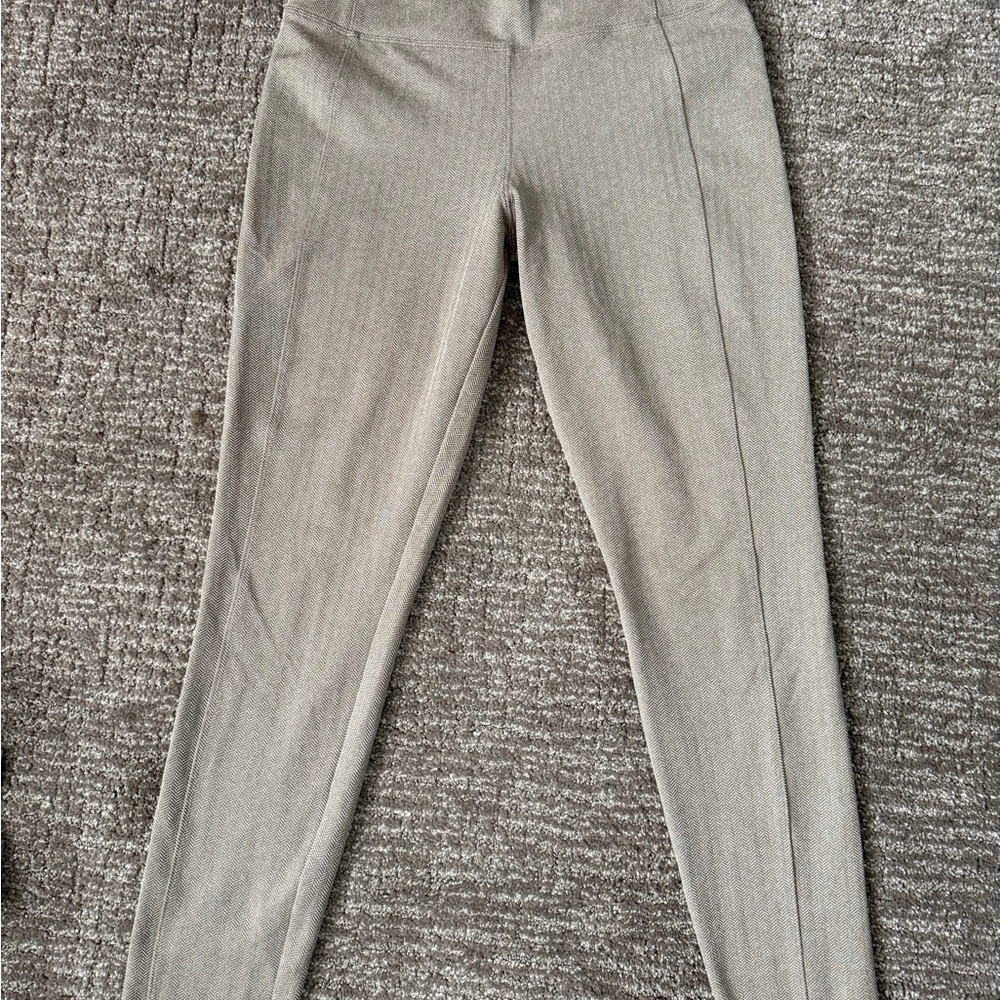 Athleta Gray/Tan Leggings for Active Comfort